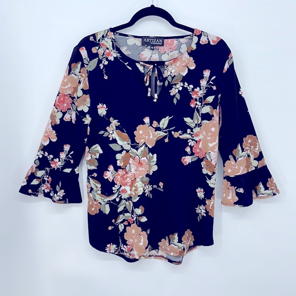 ARTIZAN Floral Blouse - Picture 1 of 3